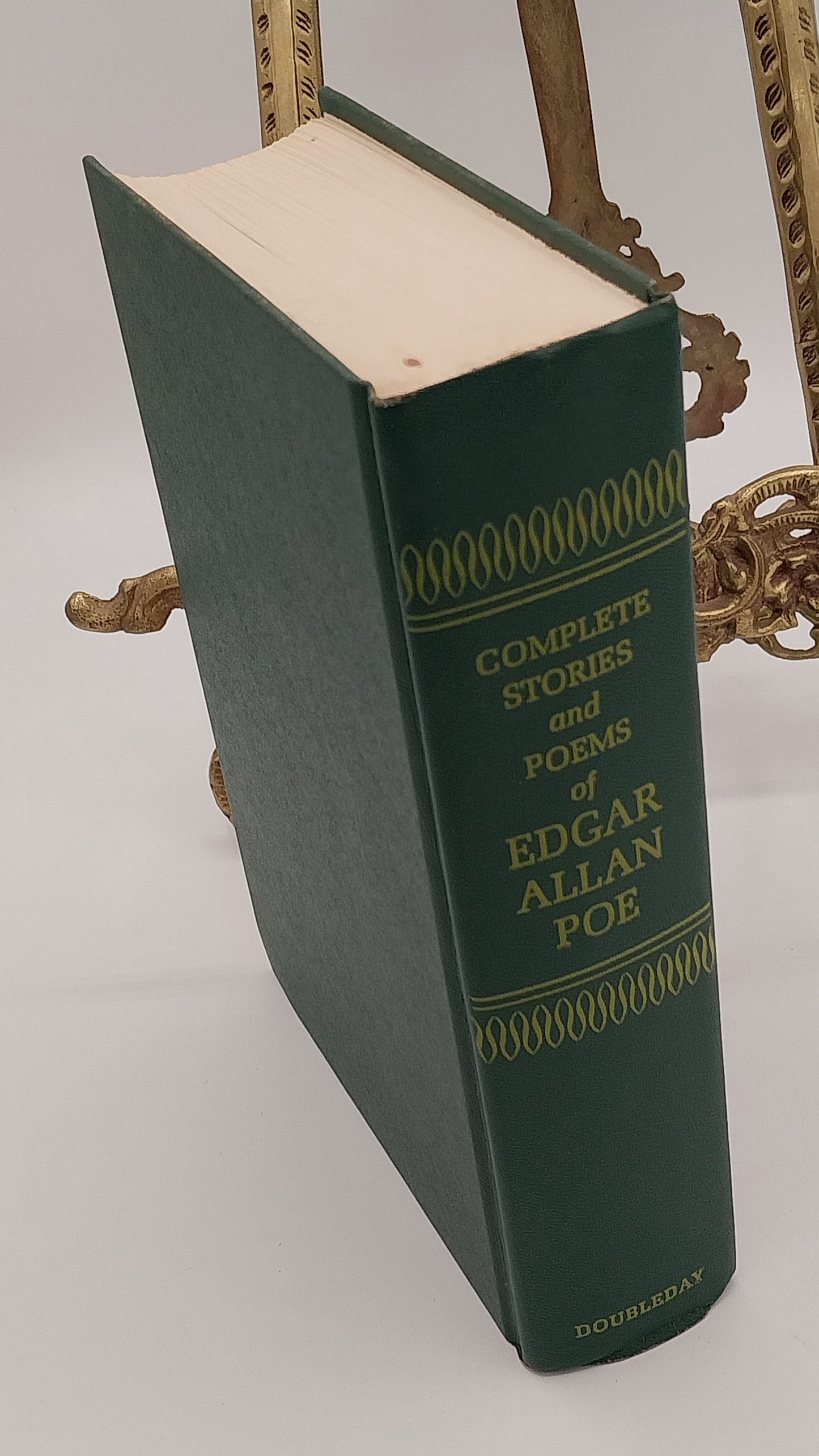 Complete Stories and Poems of Edgar Allen Poe