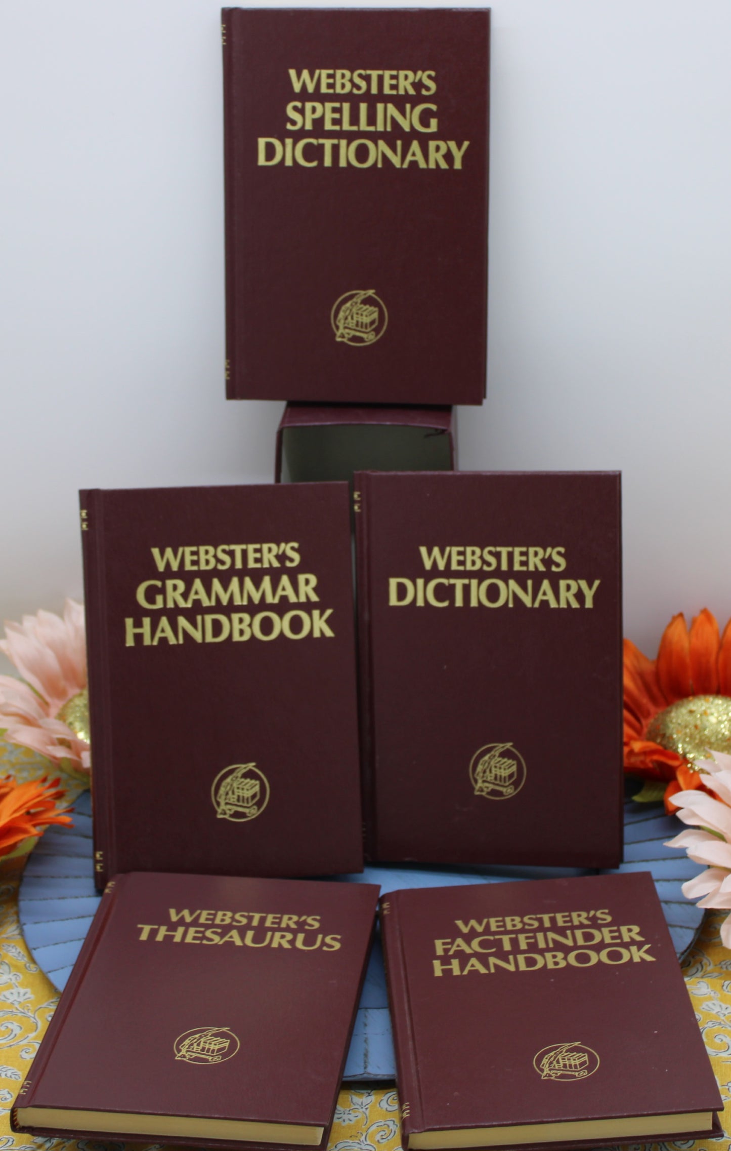 Webster's New Deluxe Desk Reference Library