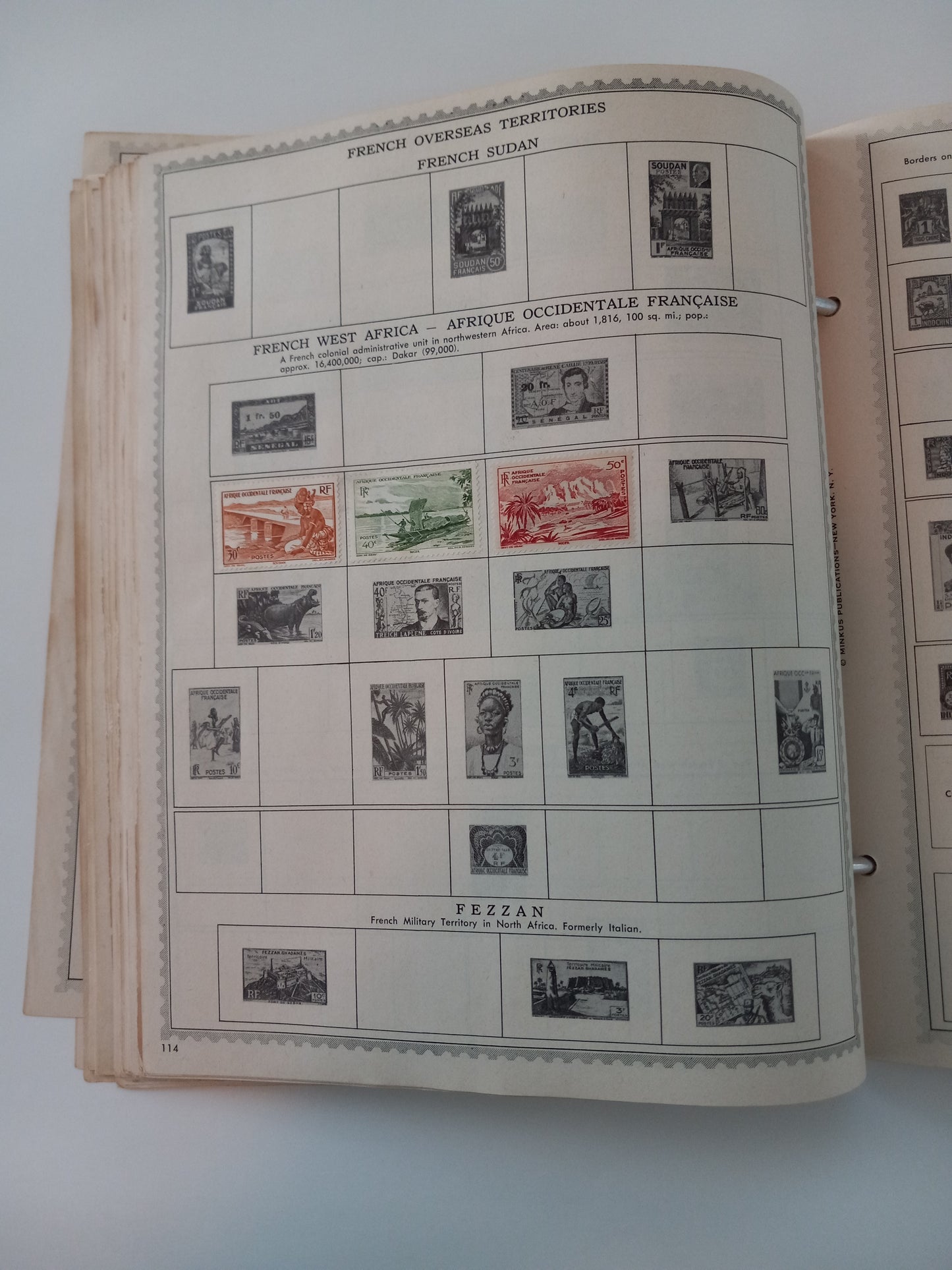 Minkus Stamp Collecting Book: World Wide