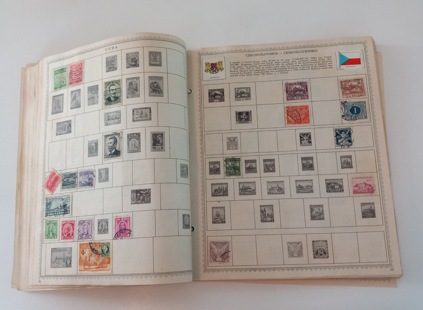 Minkus Stamp Collecting Book: World Wide