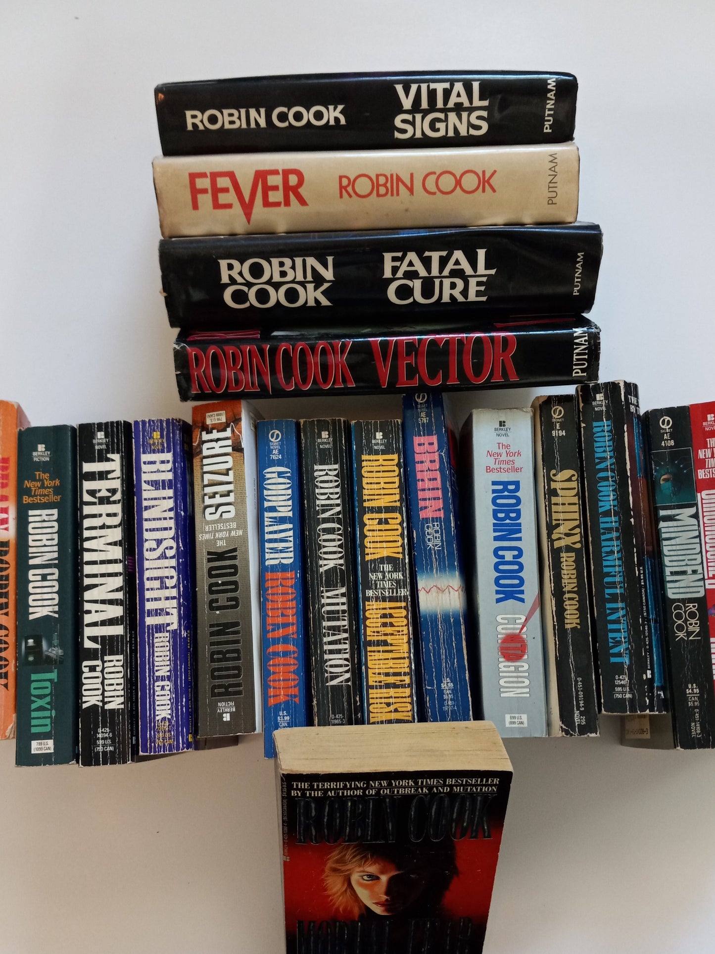 Robin Cook Lot of Books